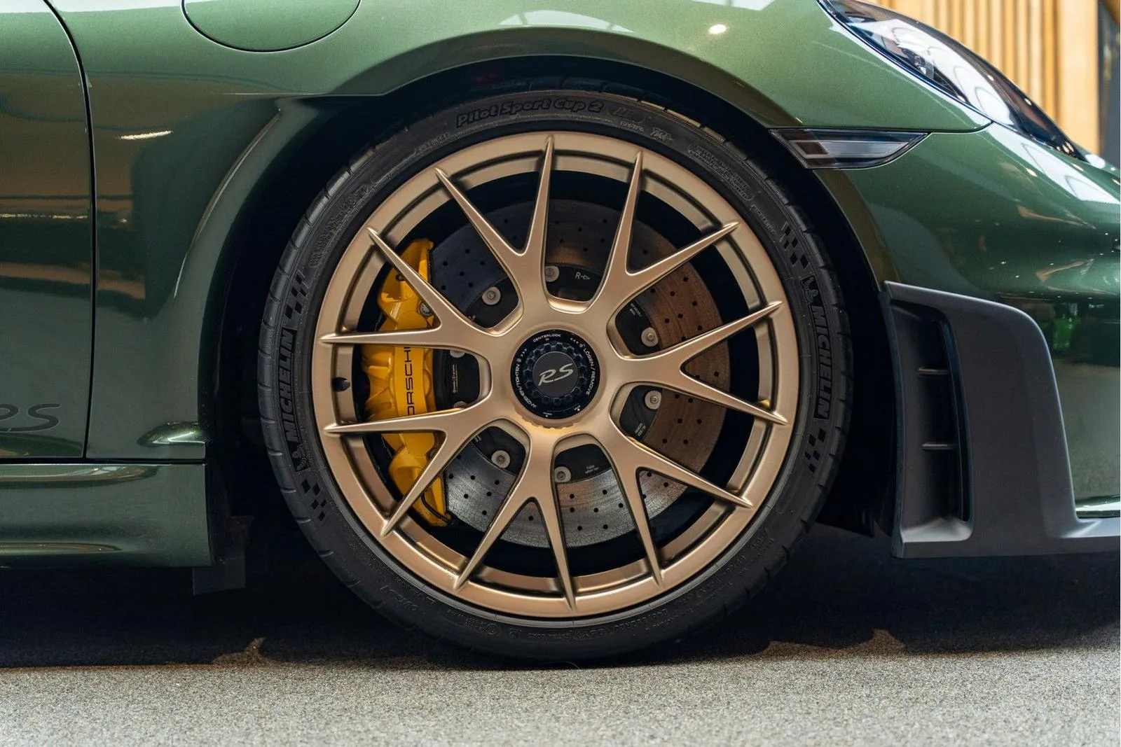 2023 Porsche 718 Cayman GT4 RS Weissach, 13/30