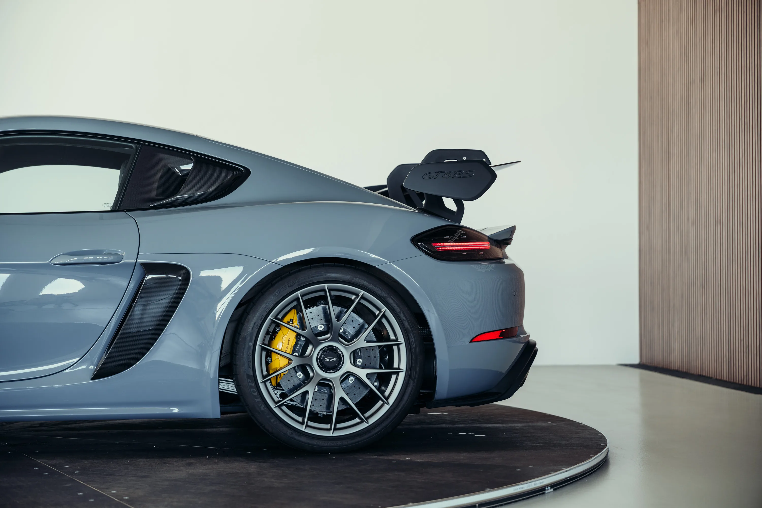 2023 Porsche 718 Cayman GT4 RS, 13/30
