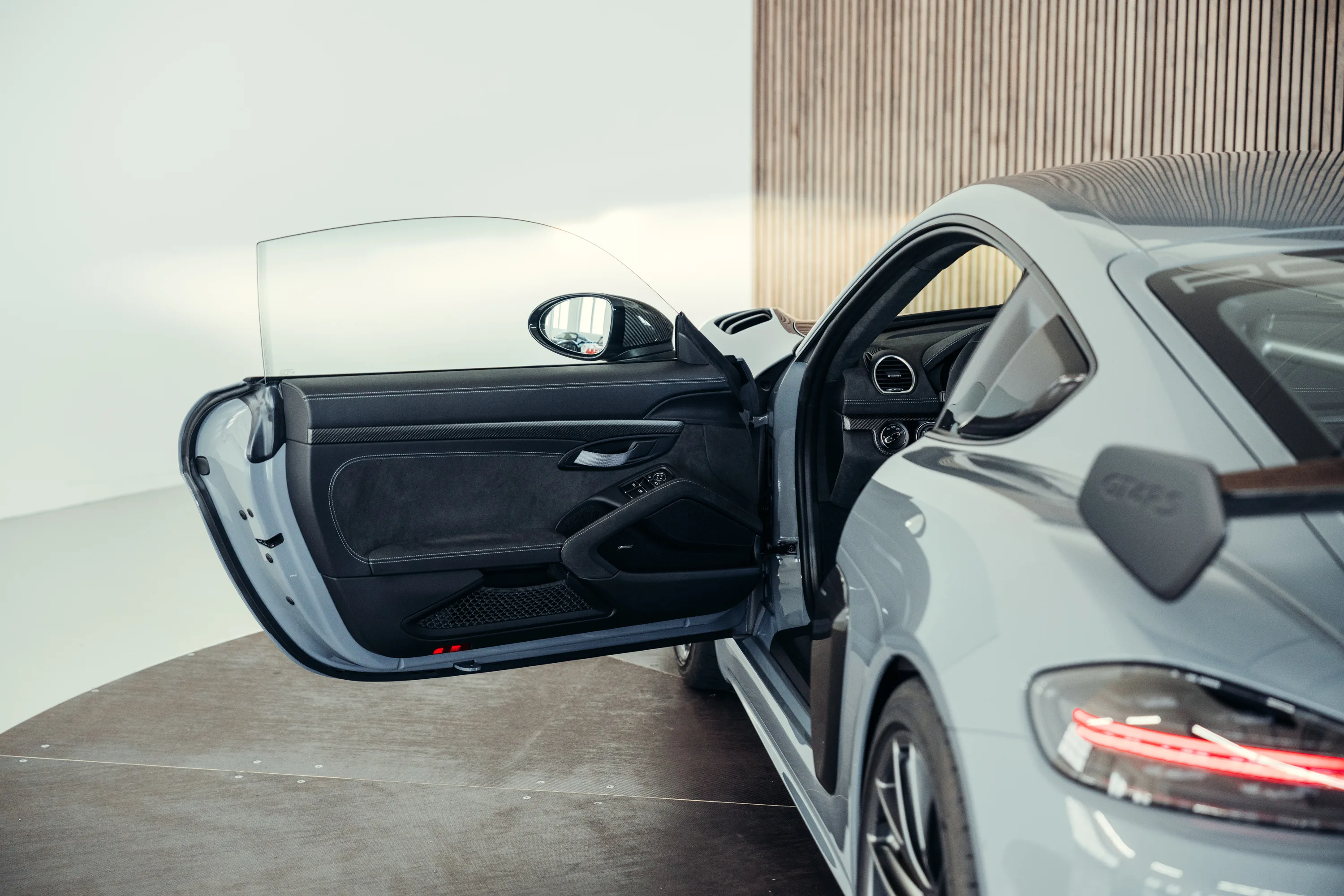 2023 Porsche 718 Cayman GT4 RS, 18/30