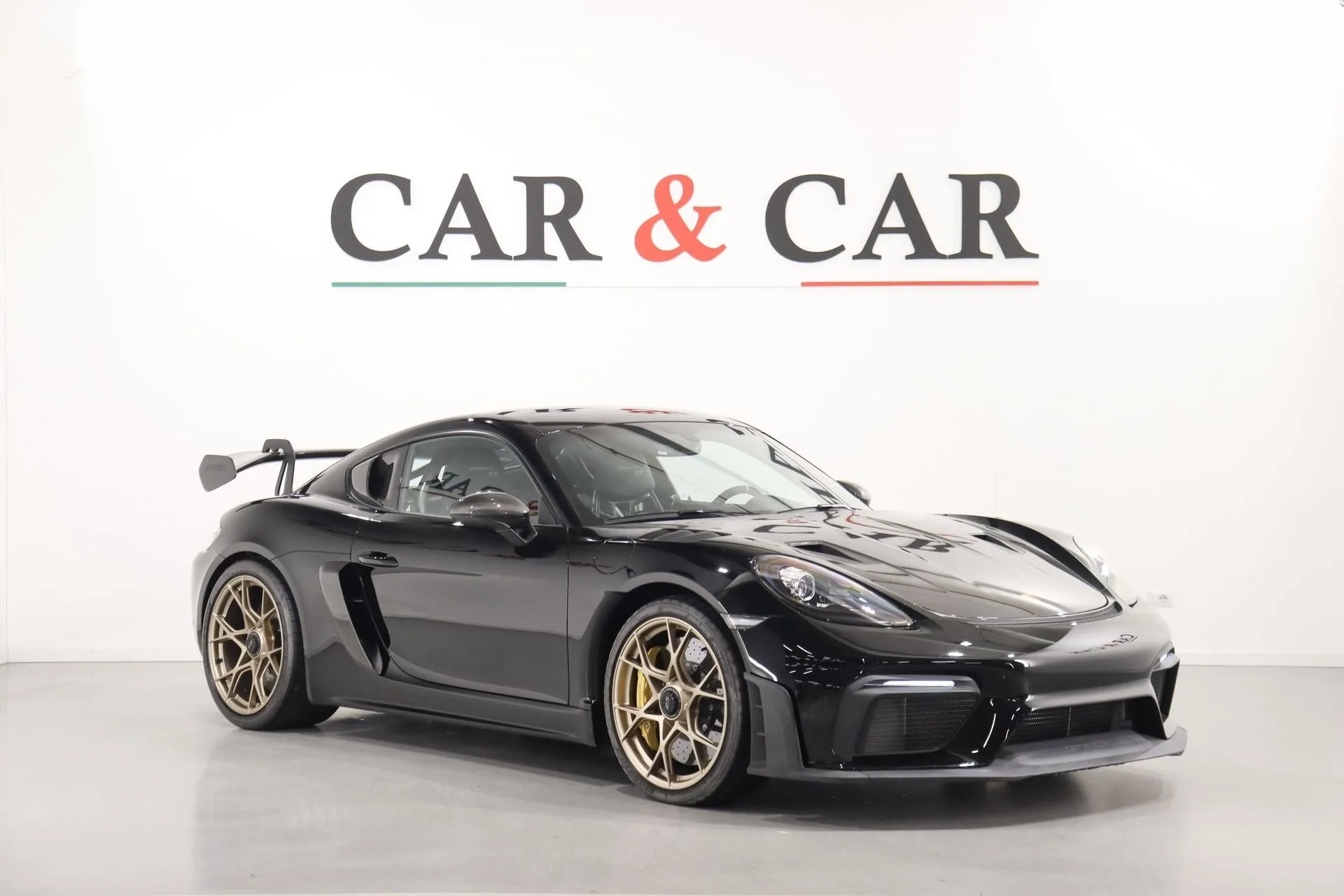 2023 Porsche 718 Cayman GT4 RS Weissach package offered by a supercar dealer in Zibido San Giacomo, Italy, main photo