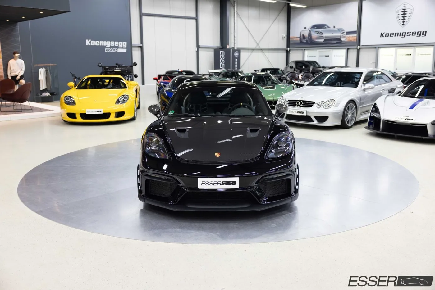 2023 Porsche 718 Cayman GT4 RS Weissach package offered by a specialist dealer in Alsdorf, Germany, photo 2 of 10