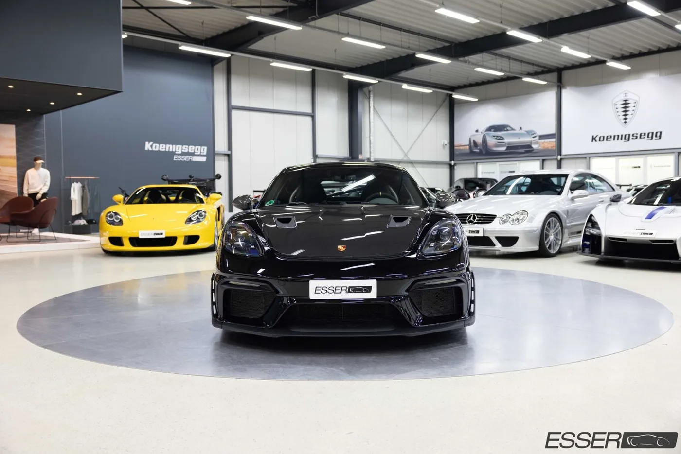 2023 Porsche 718 Cayman GT4 RS Weissach package offered by a specialist dealer in Alsdorf, Germany, photo 3 of 10