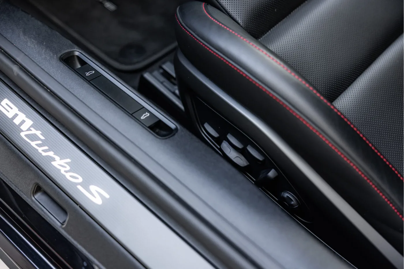 2023 Porsche 911 Turbo S proposée par un concessionnaire agréé McLaren et Morgan à Utrecht, Pays-Bas, photo 9 sur 25