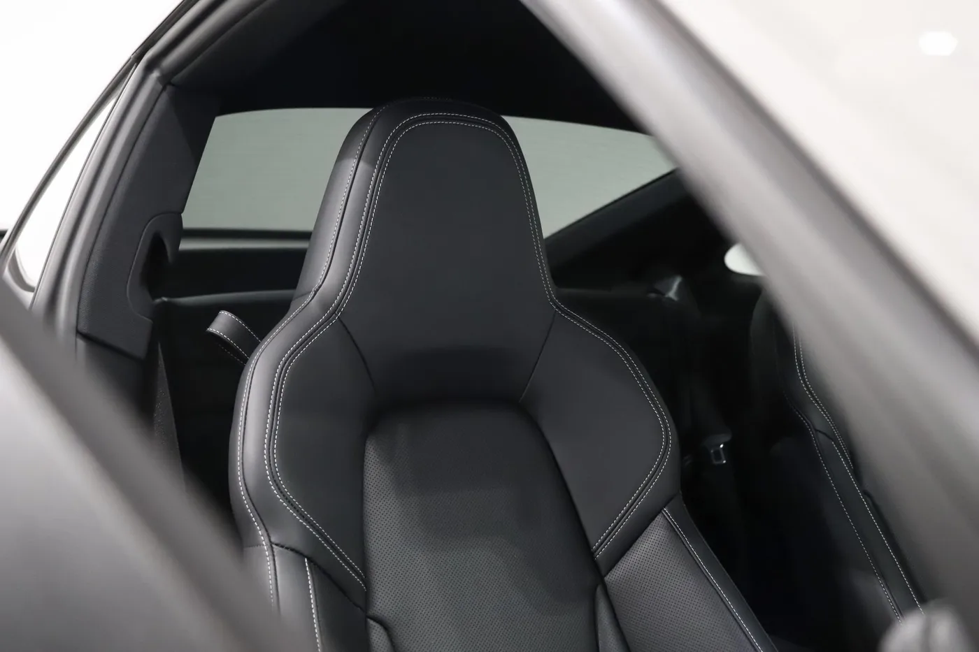 2023 Porsche 911 Carrera 4 GTS angeboten von einem Supersportwagenhändler in Zibido San Giacomo, Italien, Foto 10 von 25