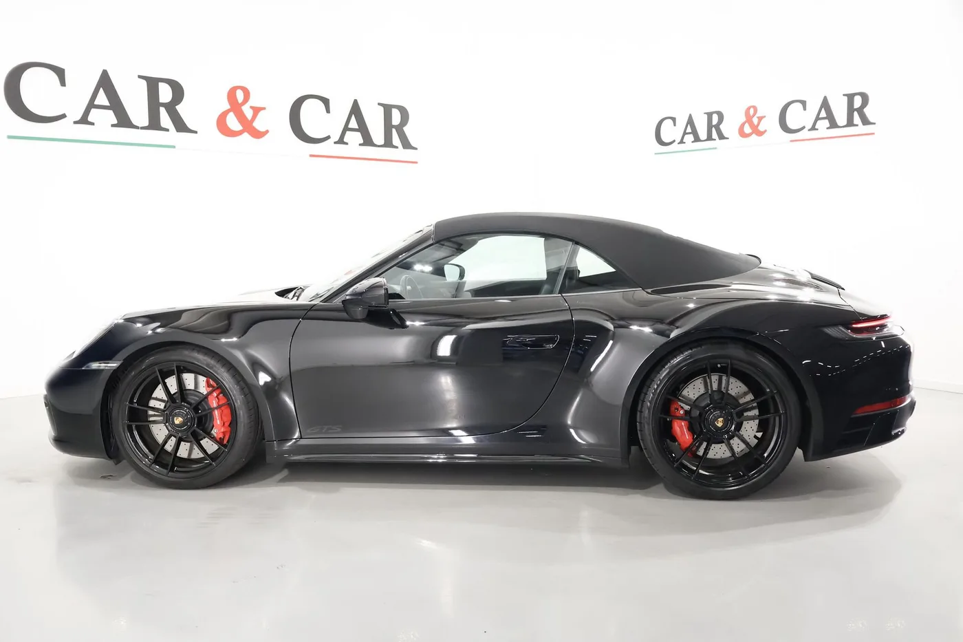2023 Porsche 911 Carrera GTS Cabriolet proposée par un spécialiste de la supercar à Zibido San Giacomo, Italie, photo 6 sur 23