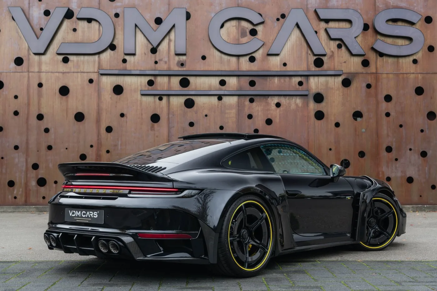 2023 Brabus 900 Rocket R angeboten von einem Supersportwagenhändler in Gronau, Deutschland, Foto 4 von 25