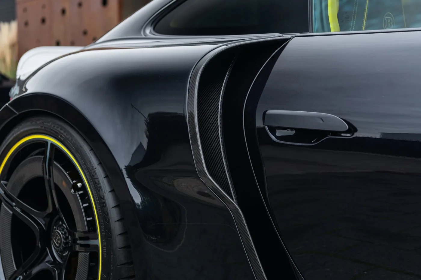 2023 Brabus 900 Rocket R angeboten von einem Supersportwagenhändler in Gronau, Deutschland, Foto 12 von 25
