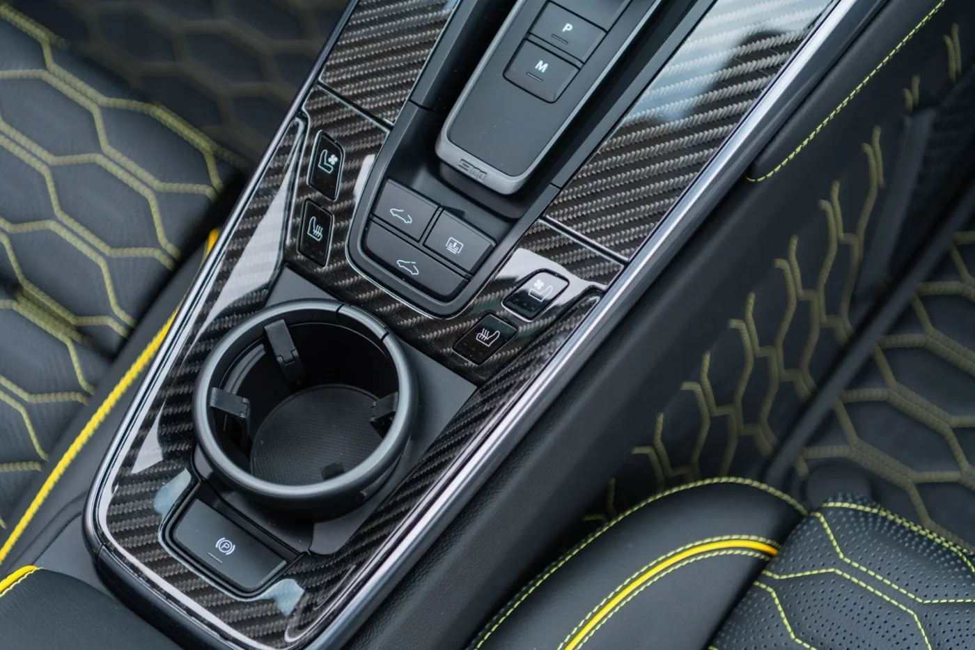 2023 Brabus 900 Rocket R angeboten von einem Supersportwagenhändler in Gronau, Deutschland, Foto 25 von 25