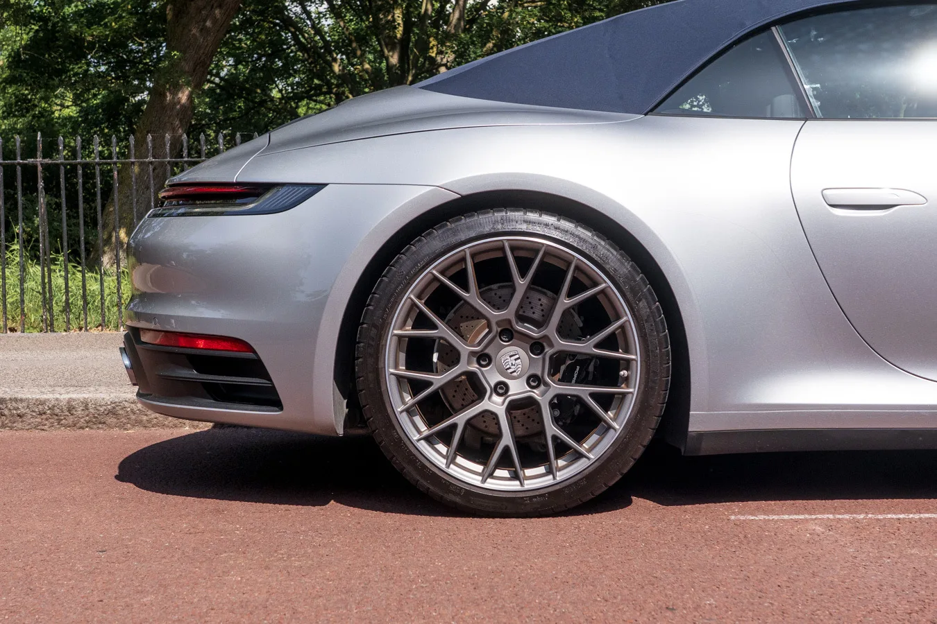2023 Porsche 911 Carrera 4S Cabriolet Heritage Design, 7/30