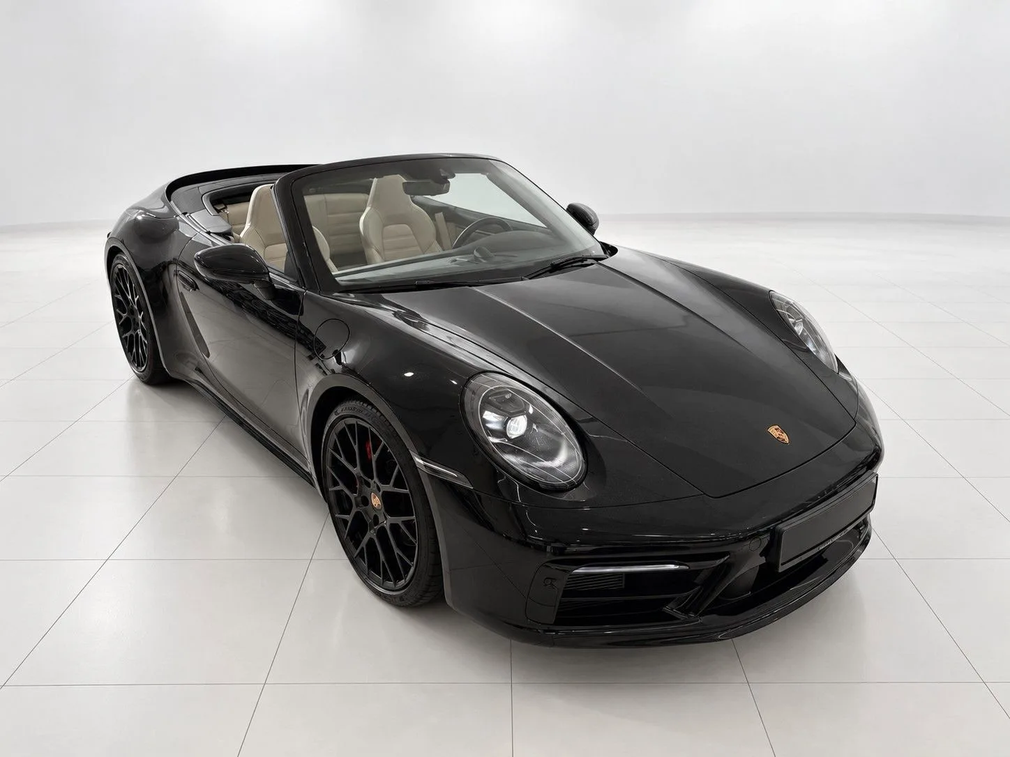 2023 Porsche 911 Carrera 4S Cabriolet, 3/30