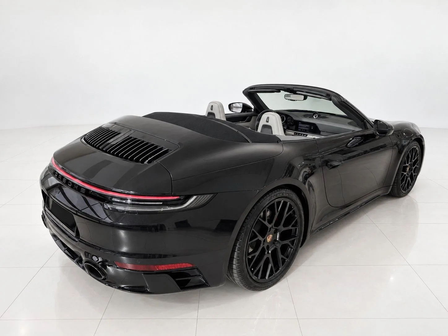 2023 Porsche 911 Carrera 4S Cabriolet, 15/30