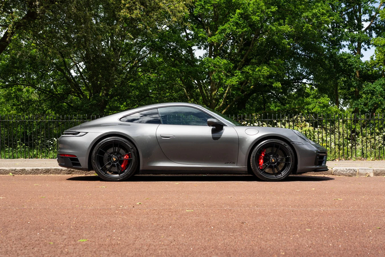2023 Porsche 911 Carrera GTS, 3/30