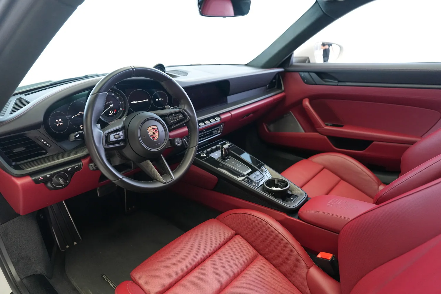 2023 Porsche 911 Carrera GTS, 3/14