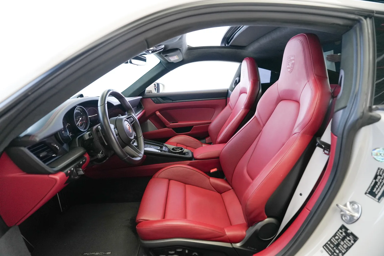 2023 Porsche 911 Carrera GTS, 4/14