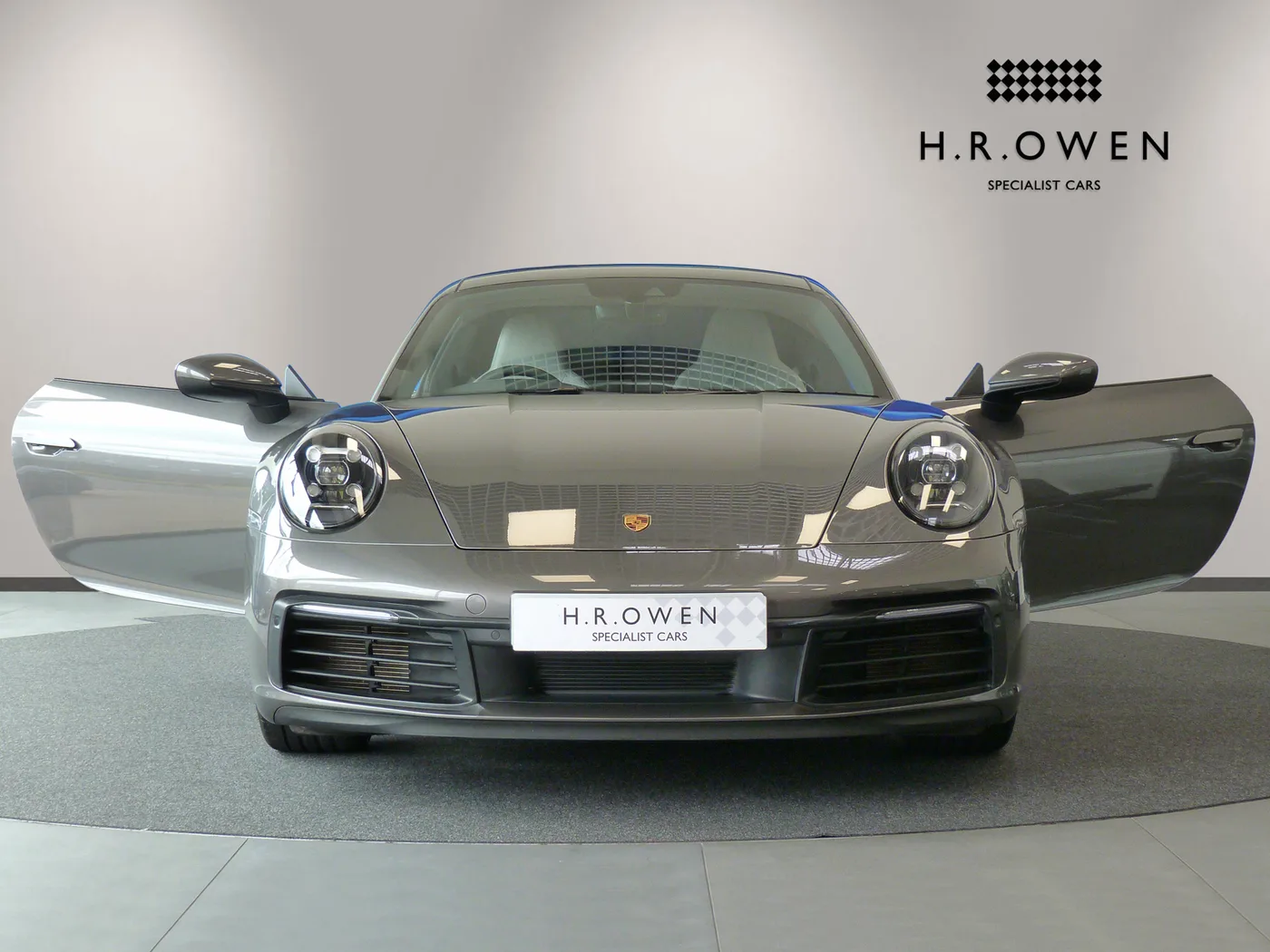 2023 Porsche 911 Carrera angeboten von einer Vertragshändlergruppe in Cheltenham, Vereinigtes Königreich, Foto 9 von 25