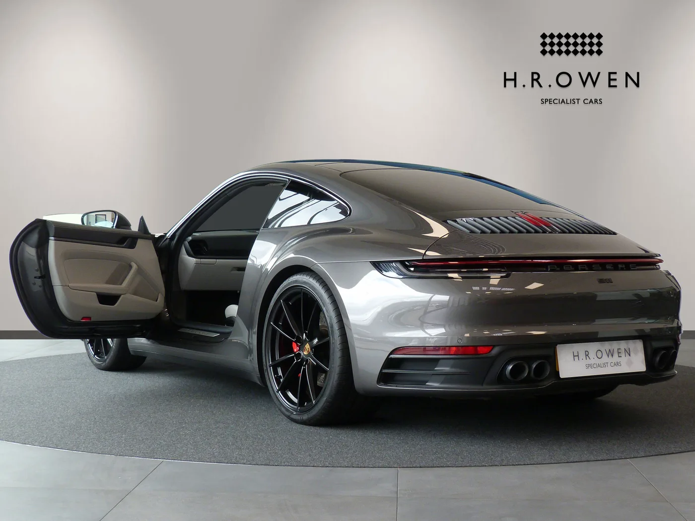 2023 Porsche 911 Carrera angeboten von einer Vertragshändlergruppe in Cheltenham, Vereinigtes Königreich, Foto 13 von 25