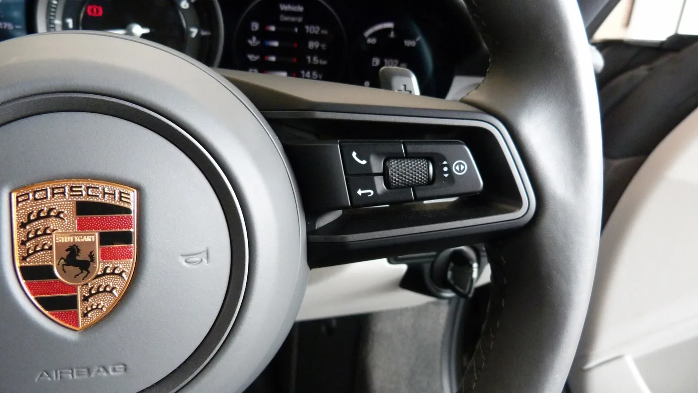 2023 Porsche 911 Carrera angeboten von einer Vertragshändlergruppe in Cheltenham, Vereinigtes Königreich, Foto 22 von 25