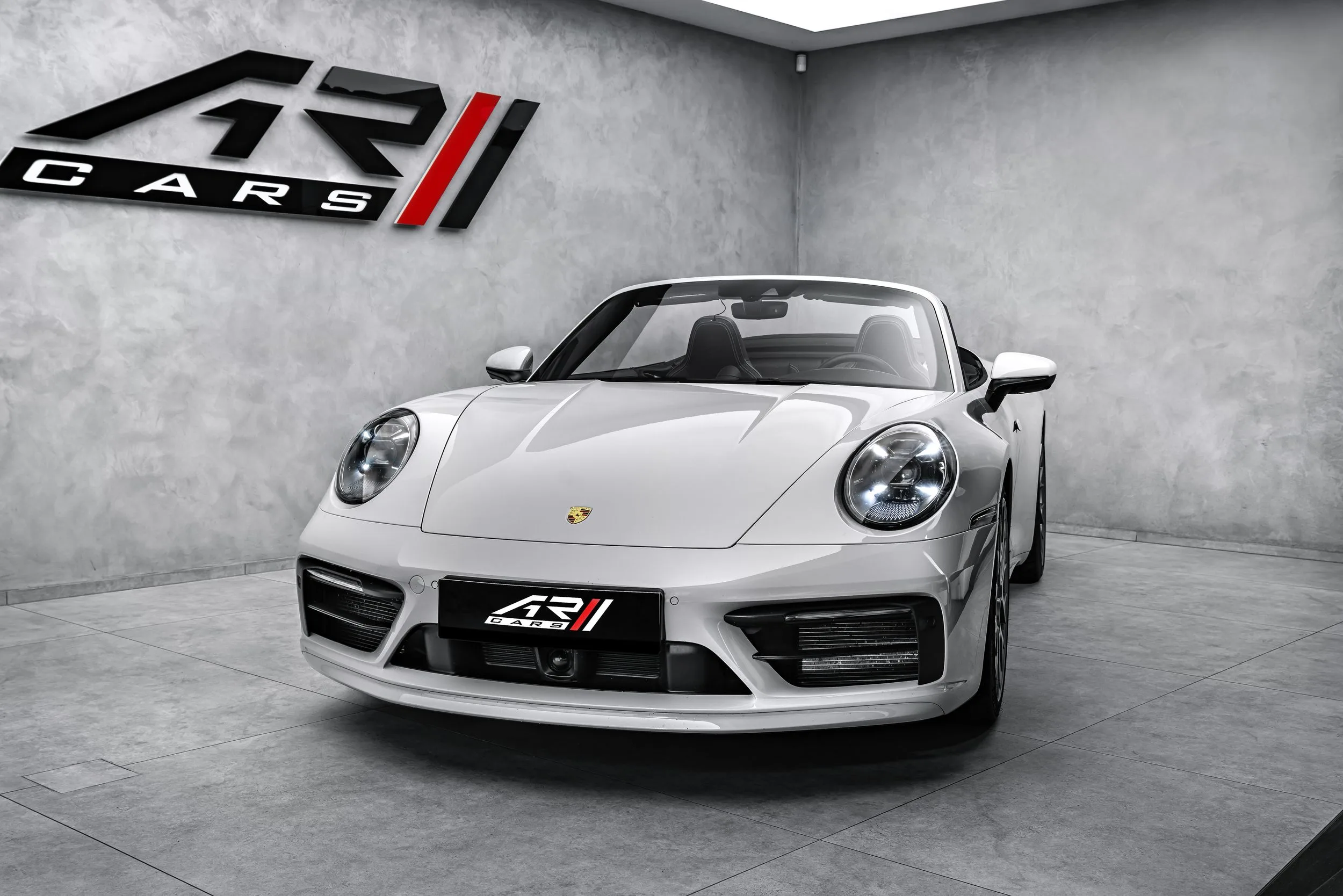 2023 Porsche 911 Carrera S Cabriolet, 4/28