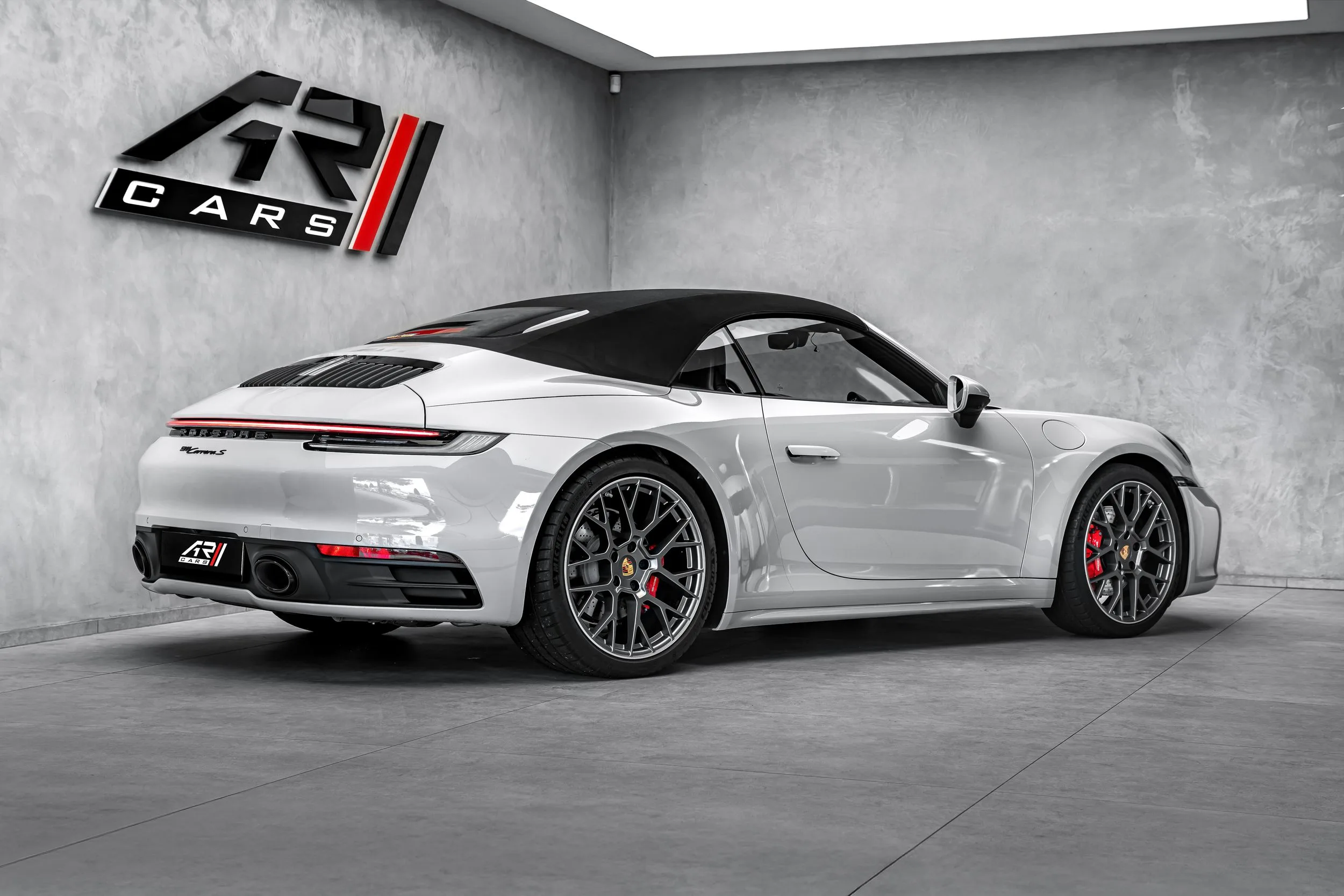 2023 Porsche 911 Carrera S Cabriolet, 7/28