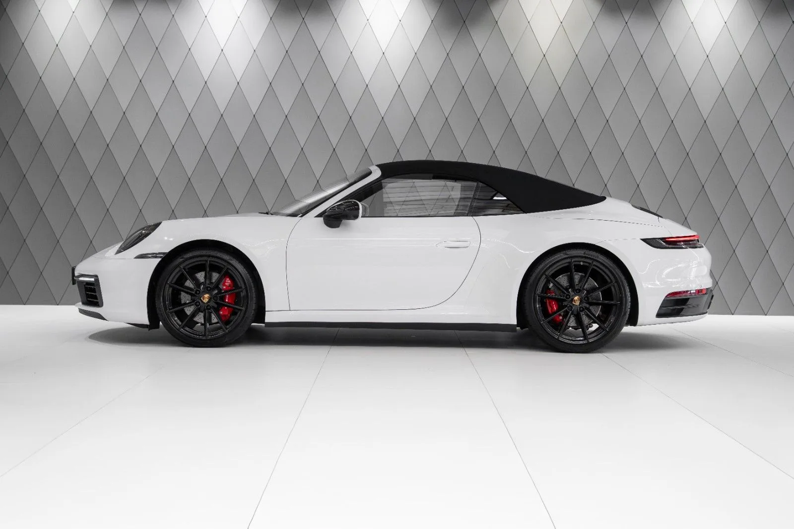 2023 Porsche 911 Carrera S Cabriolet, 4/21