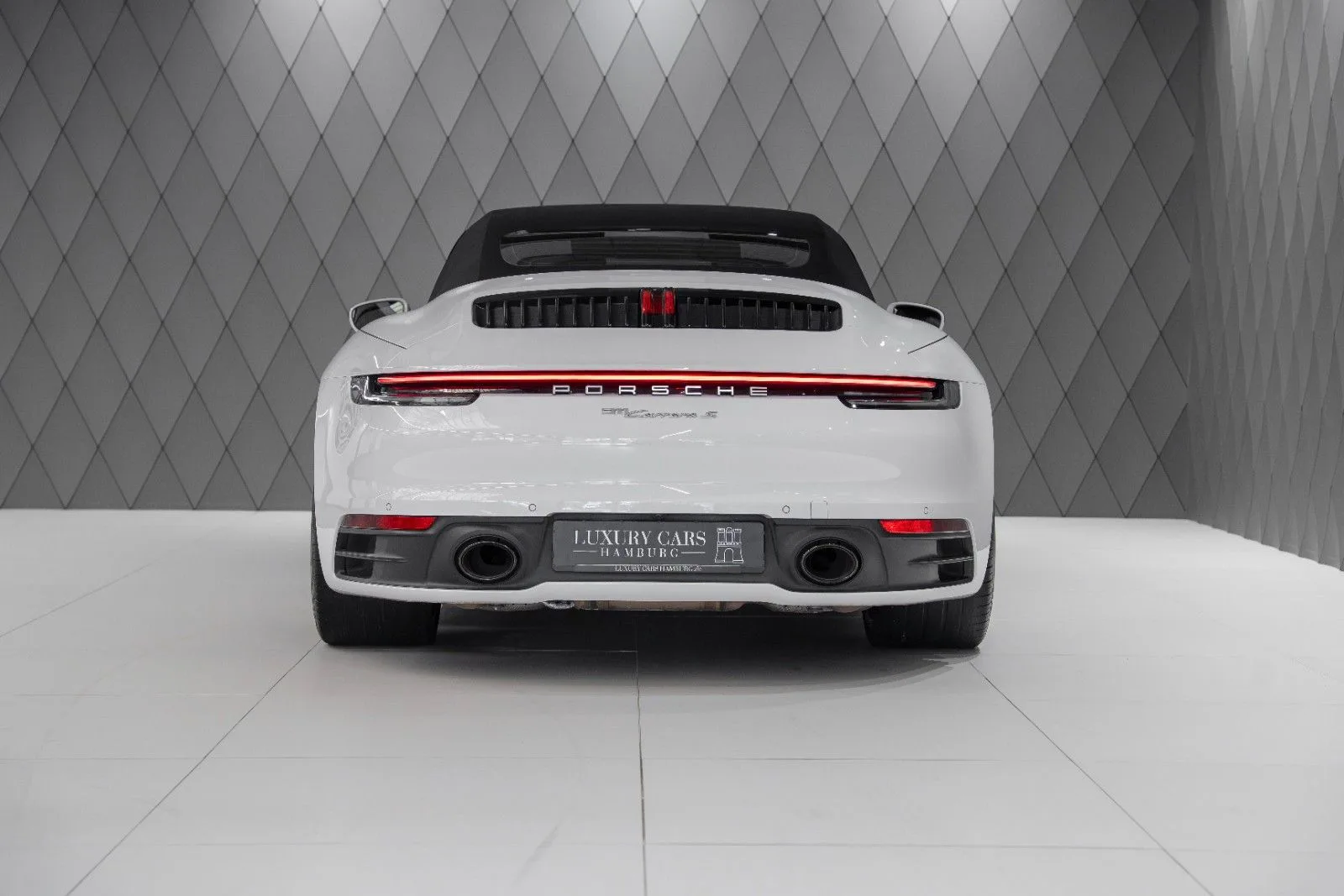 2023 Porsche 911 Carrera S Cabriolet, 6/21