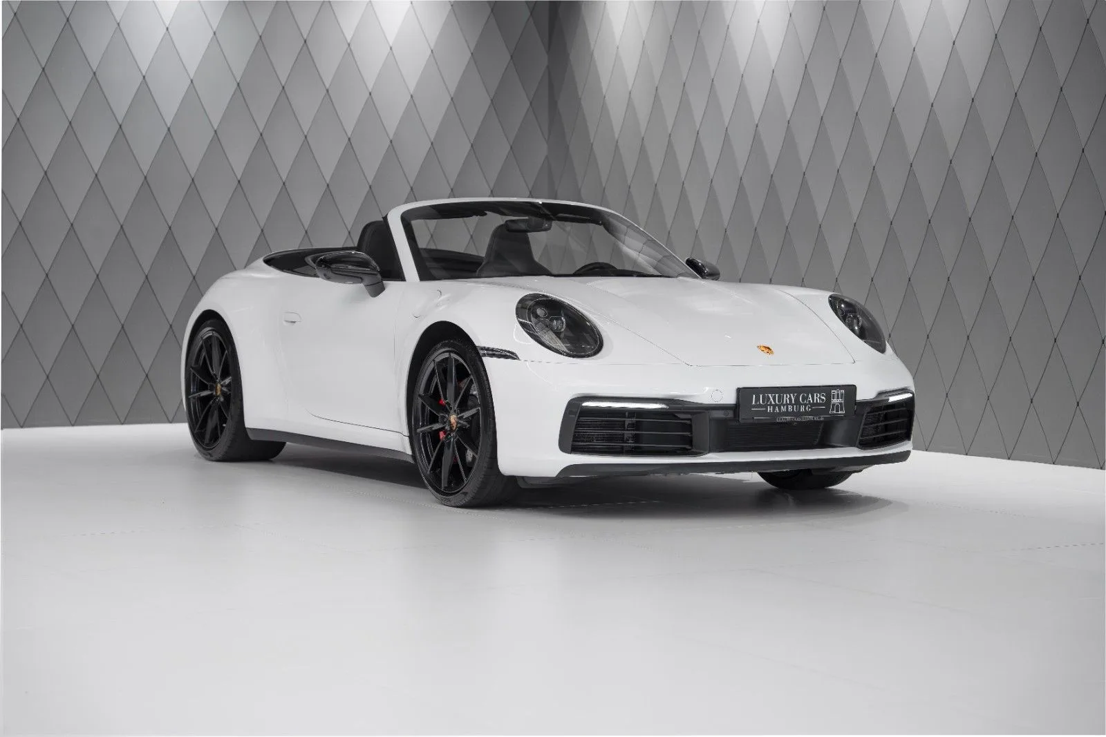 2023 Porsche 911 Carrera S Cabriolet angeboten von einem Supersportwagenhändler in Schenefeld, Deutschland, Hauptfoto