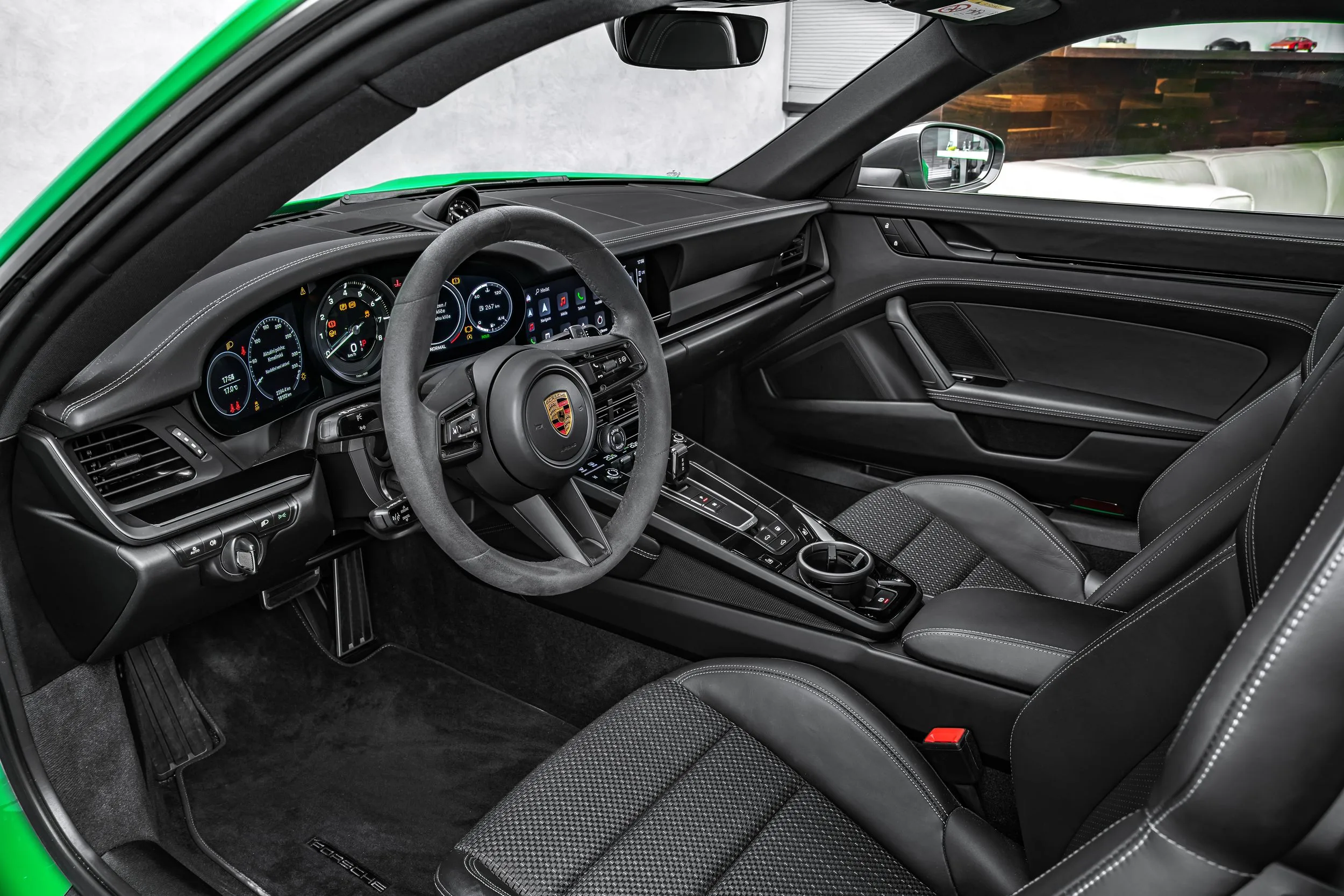2023 Porsche 911 Carrera T, 12/23