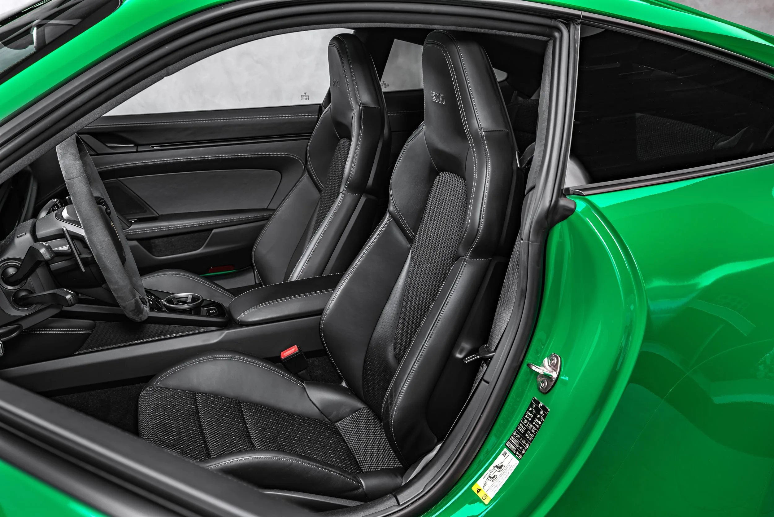 2023 Porsche 911 Carrera T, 14/23