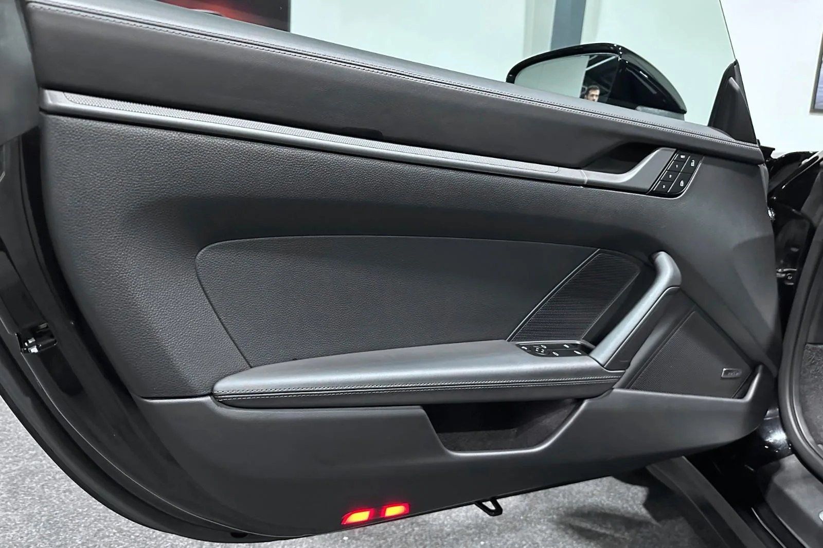 2023 Porsche 911 Carrera, 12/13