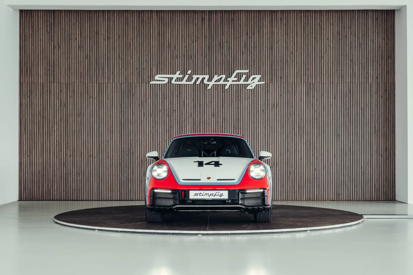 2023 Porsche 911 Dakar proposée par un spécialiste de la voiture de collection à Stuttgart, Allemagne, photo 8 sur 25