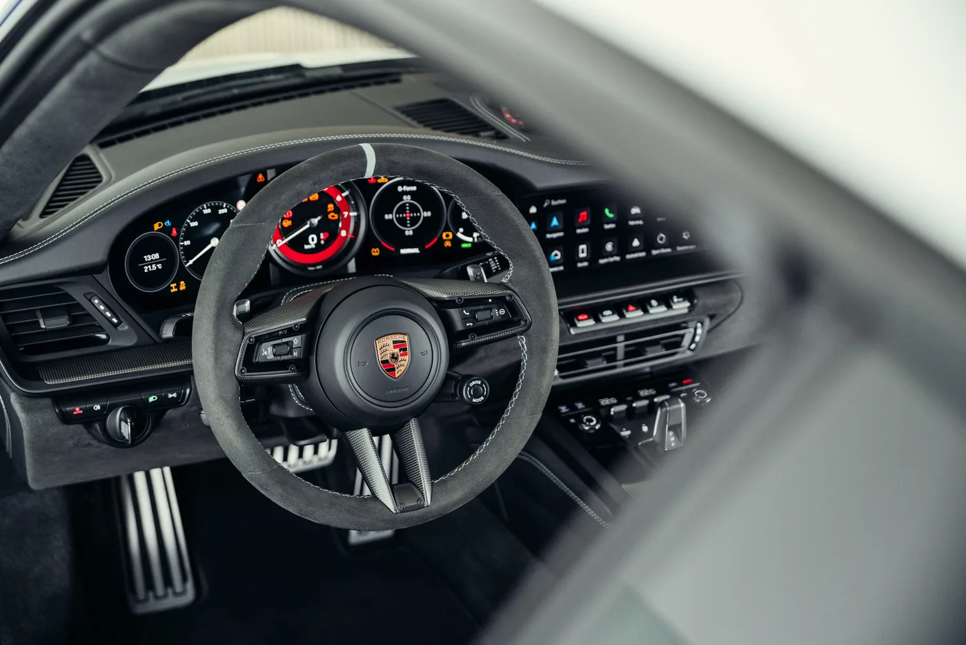 2023 Porsche 911 Dakar proposée par un spécialiste de la voiture de collection à Stuttgart, Allemagne, photo 21 sur 25