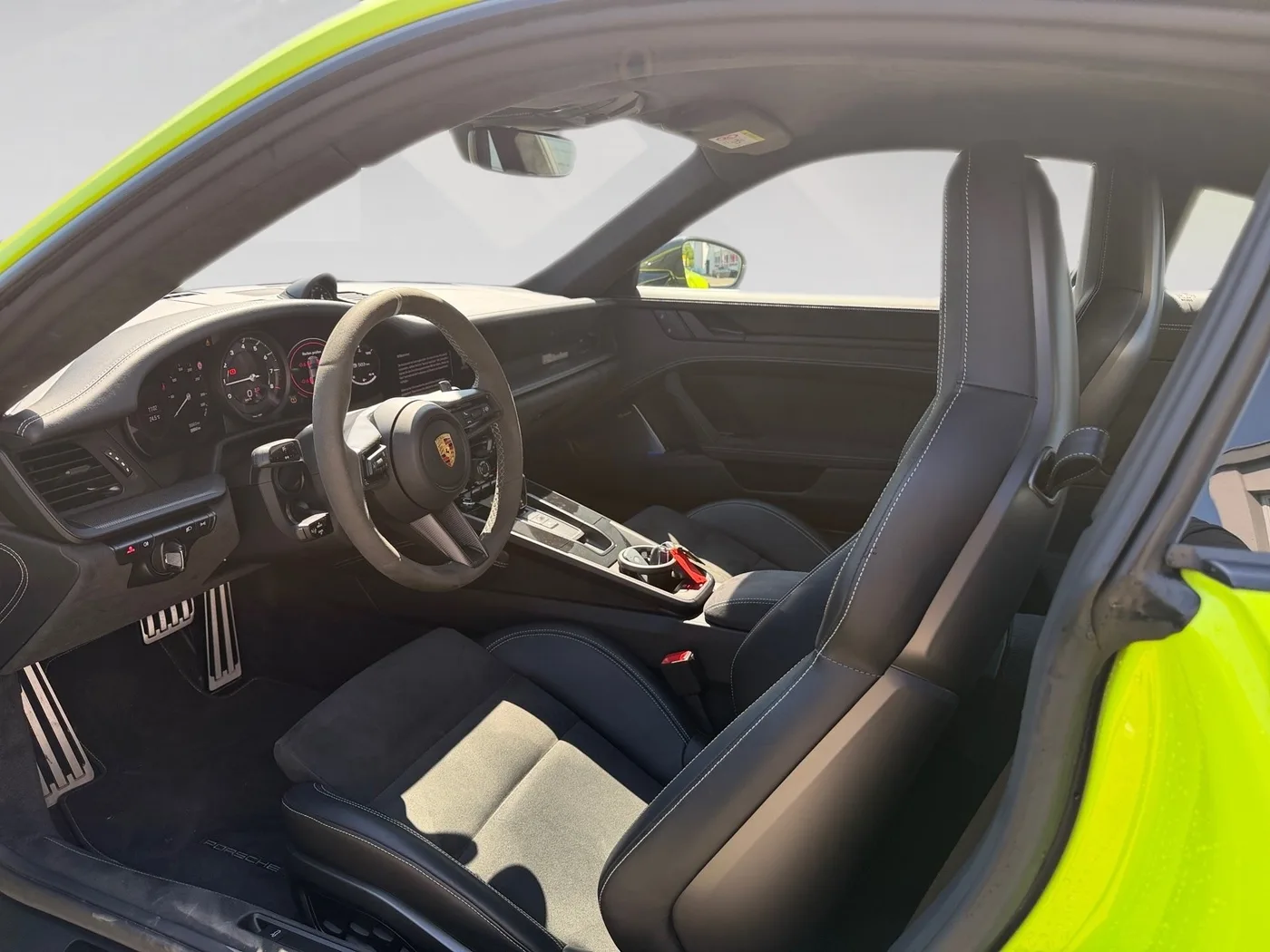 2023 Porsche 911 Dakar proposée par un concessionnaire spécialisé à Singen, Allemagne, photo 11 sur 15