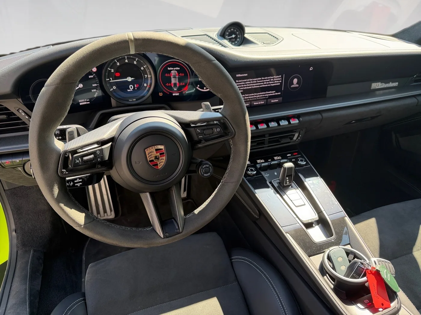 2023 Porsche 911 Dakar proposée par un concessionnaire spécialisé à Singen, Allemagne, photo 12 sur 15