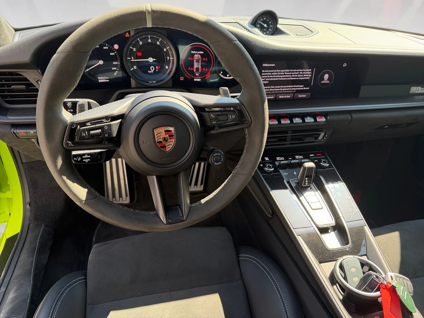 2023 Porsche 911 Dakar proposée par un concessionnaire spécialisé à Singen, Allemagne, photo 13 sur 15
