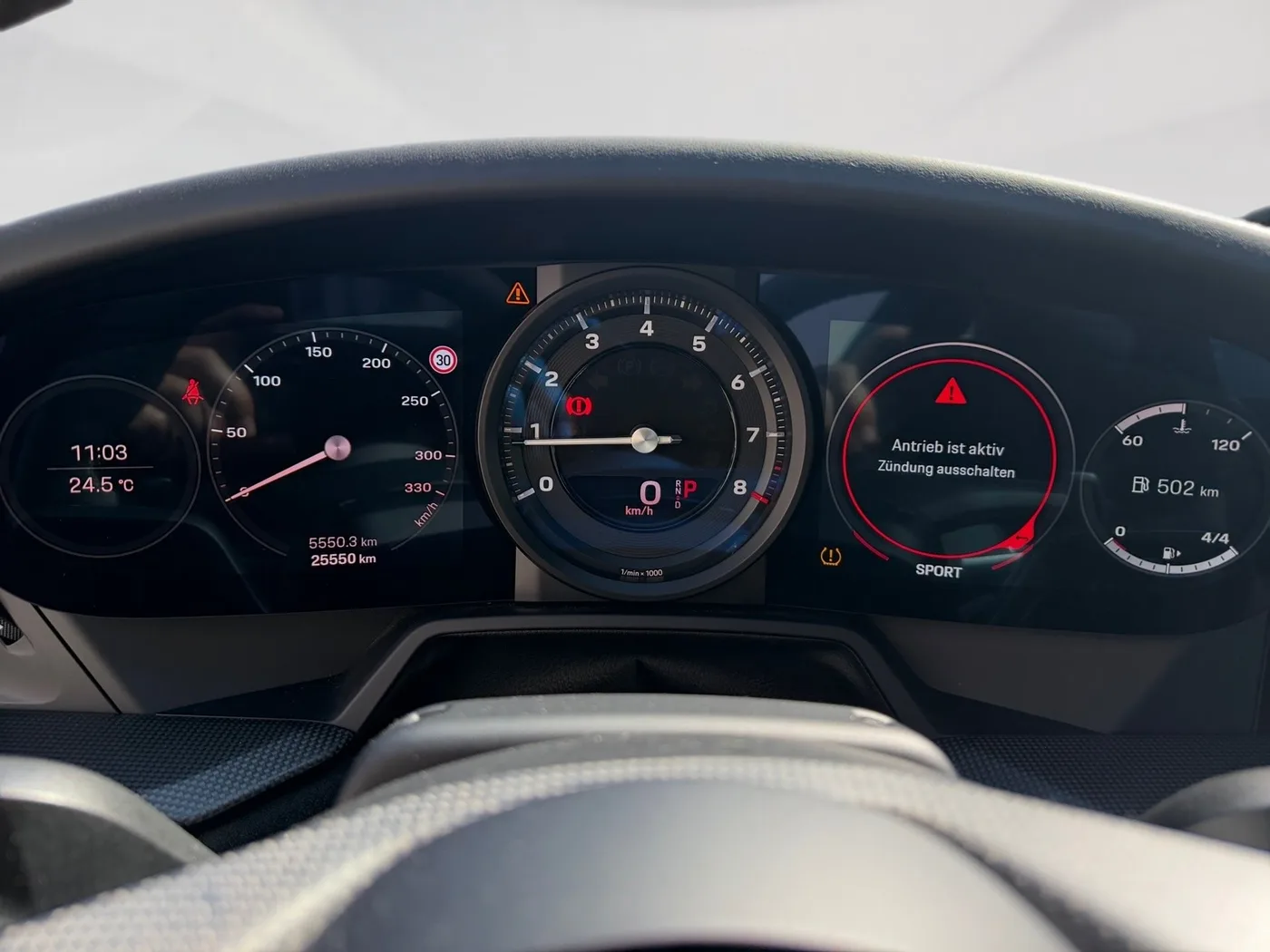 2023 Porsche 911 Dakar proposée par un concessionnaire spécialisé à Singen, Allemagne, photo 14 sur 15