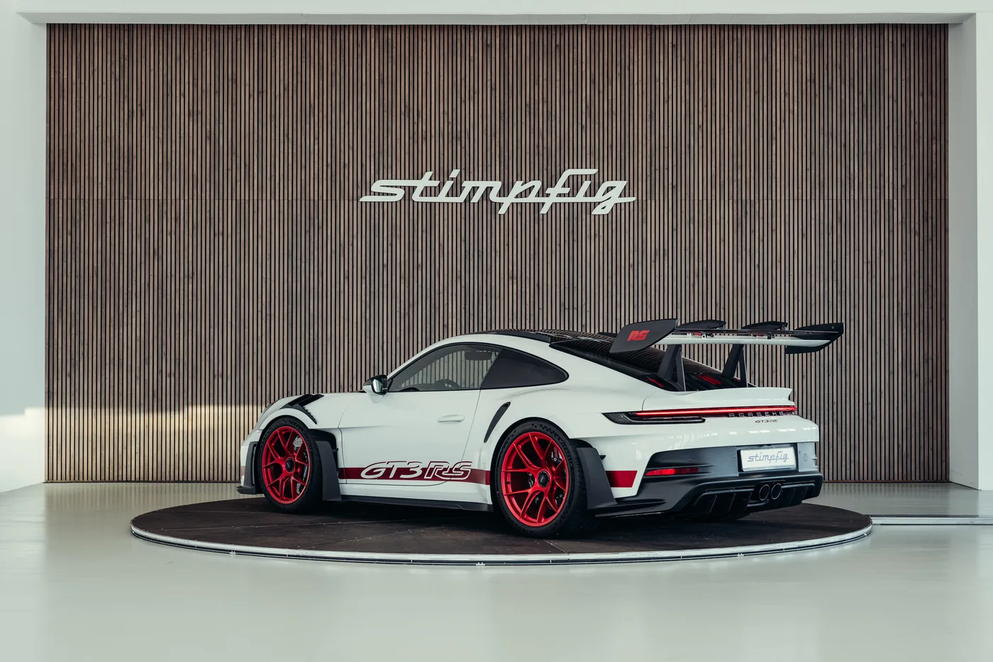 2023 Porsche 911 GT3 RS offered by a collector car specialist in Stuttgart, Germany, photo 3 of 25