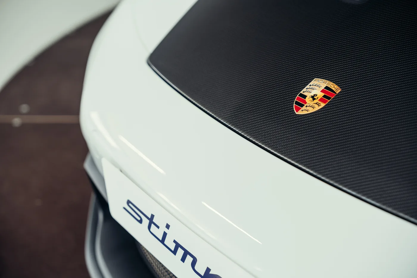 2023 Porsche 911 GT3 RS offered by a collector car specialist in Stuttgart, Germany, photo 9 of 25