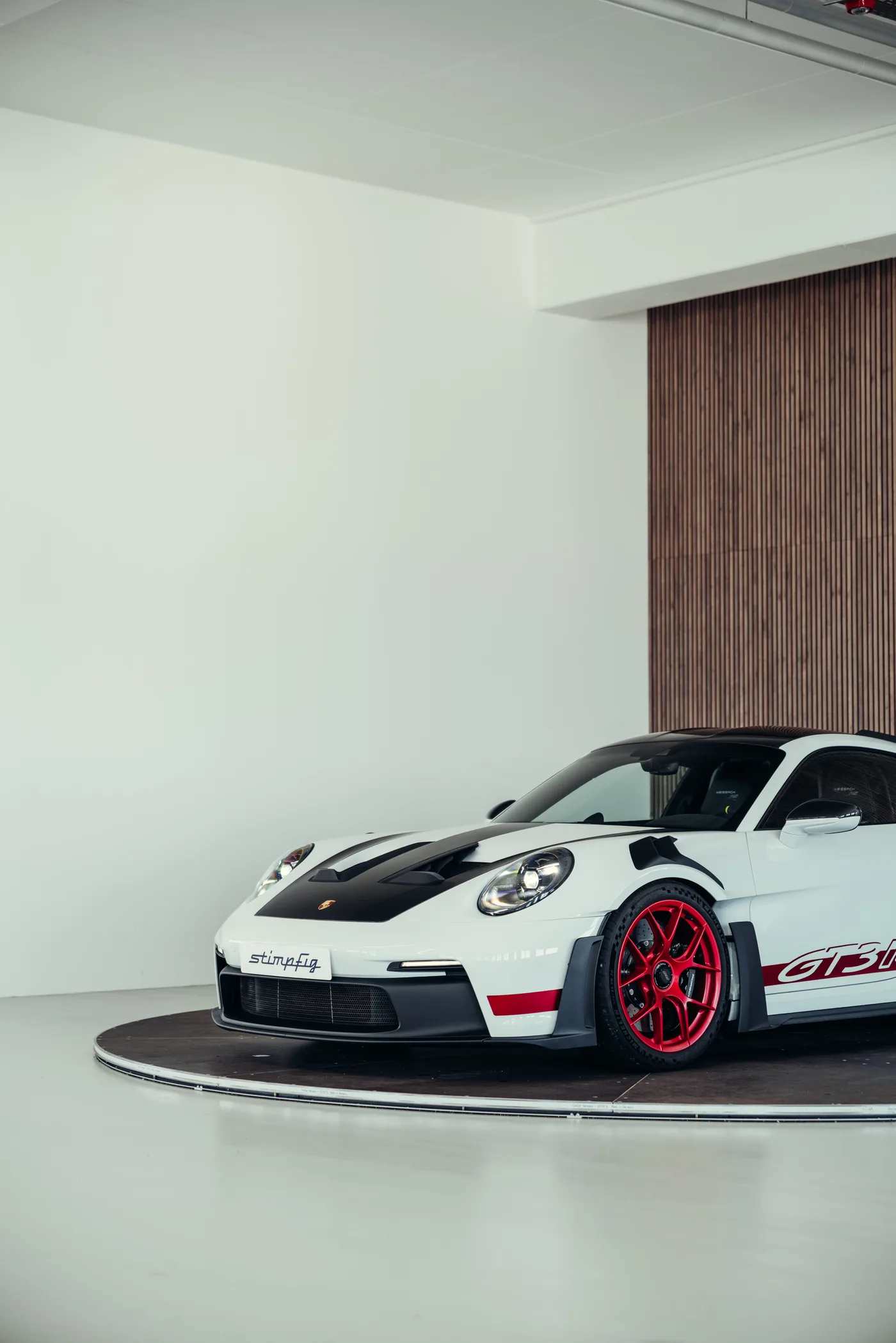 2023 Porsche 911 GT3 RS offered by a collector car specialist in Stuttgart, Germany, photo 11 of 25