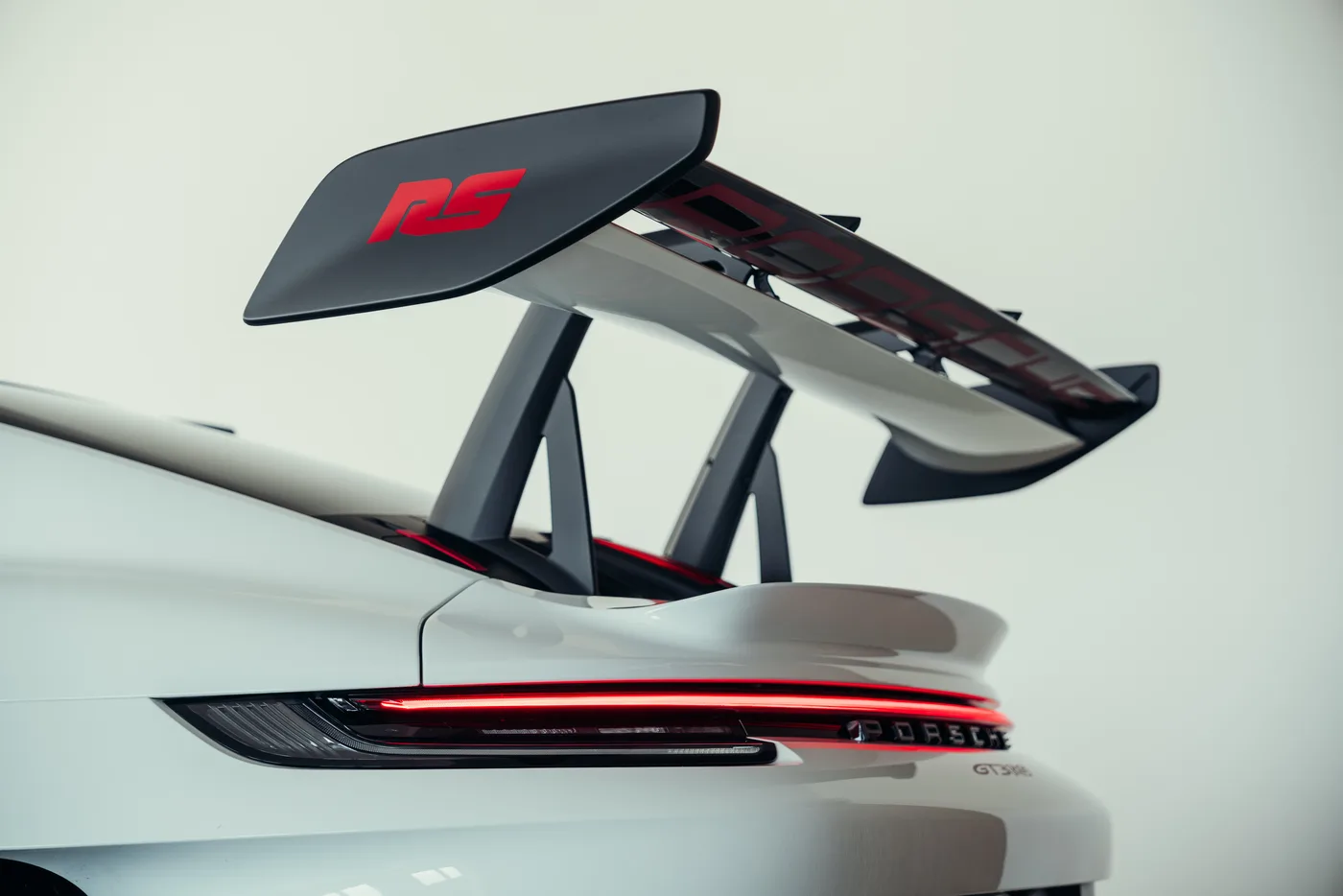 2023 Porsche 911 GT3 RS offered by a collector car specialist in Stuttgart, Germany, photo 15 of 25