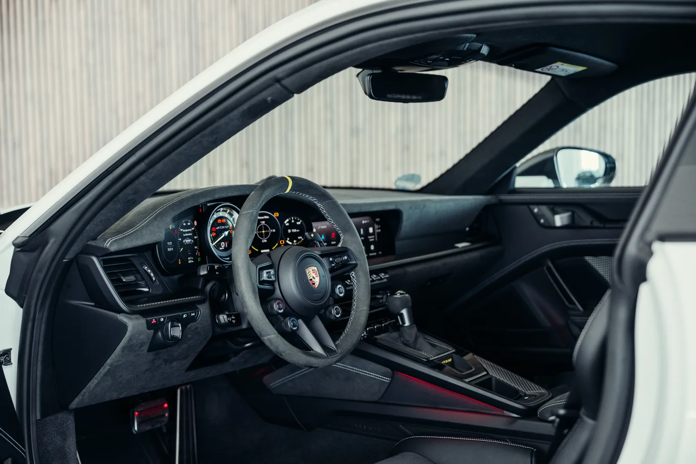 2023 Porsche 911 GT3 RS offered by a collector car specialist in Stuttgart, Germany, photo 22 of 25