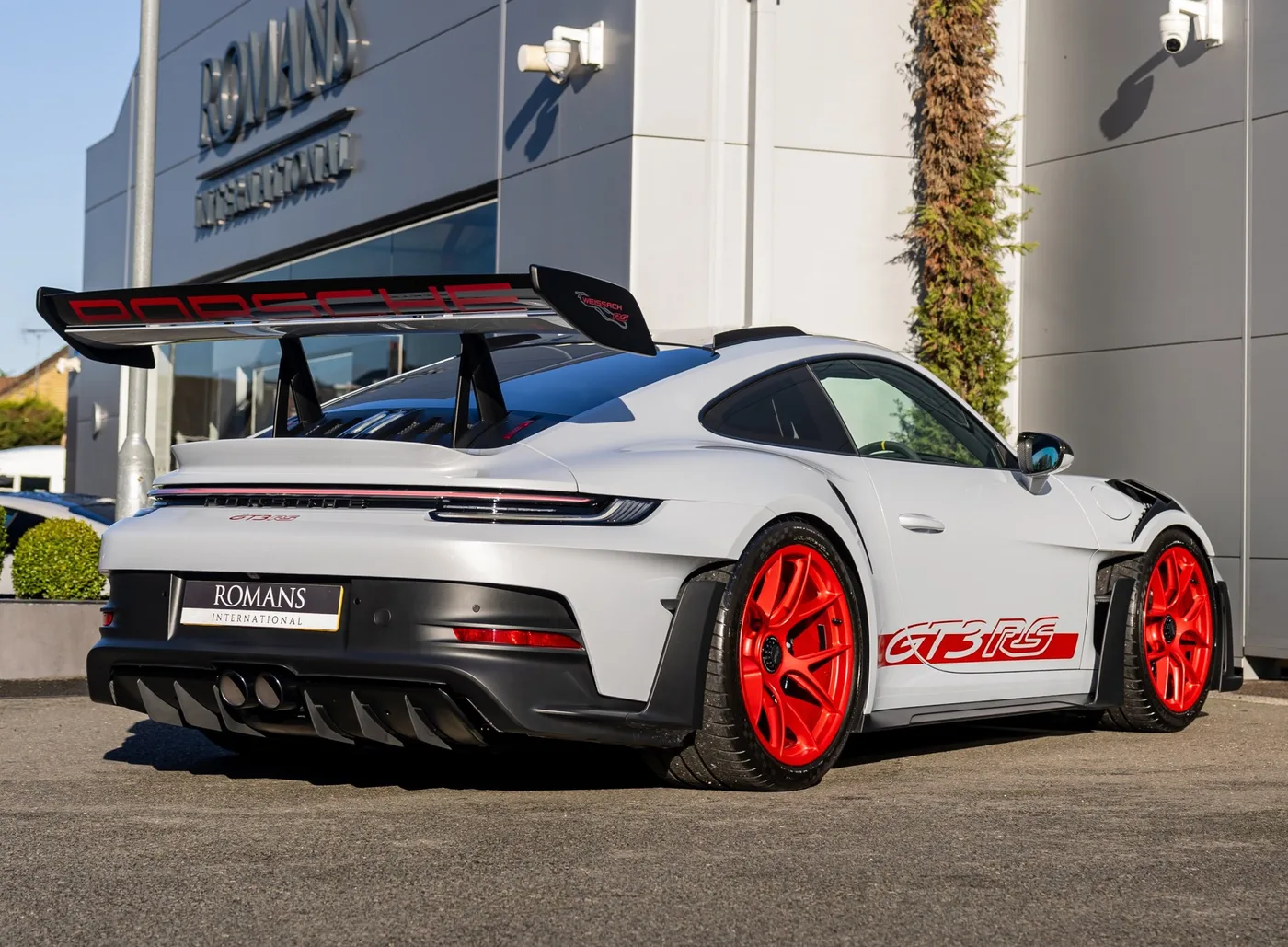2023 Porsche 911 GT3 RS offered by a specialist dealer in Banstead, United Kingdom, photo 4 of 15