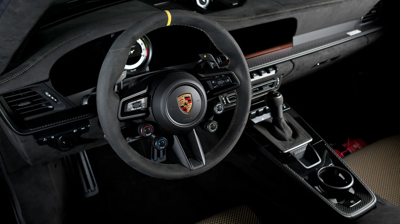 2023 Porsche 911 GT3 RS proposée par un concessionnaire spécialisé à Cologne, Allemagne, photo 14 sur 25