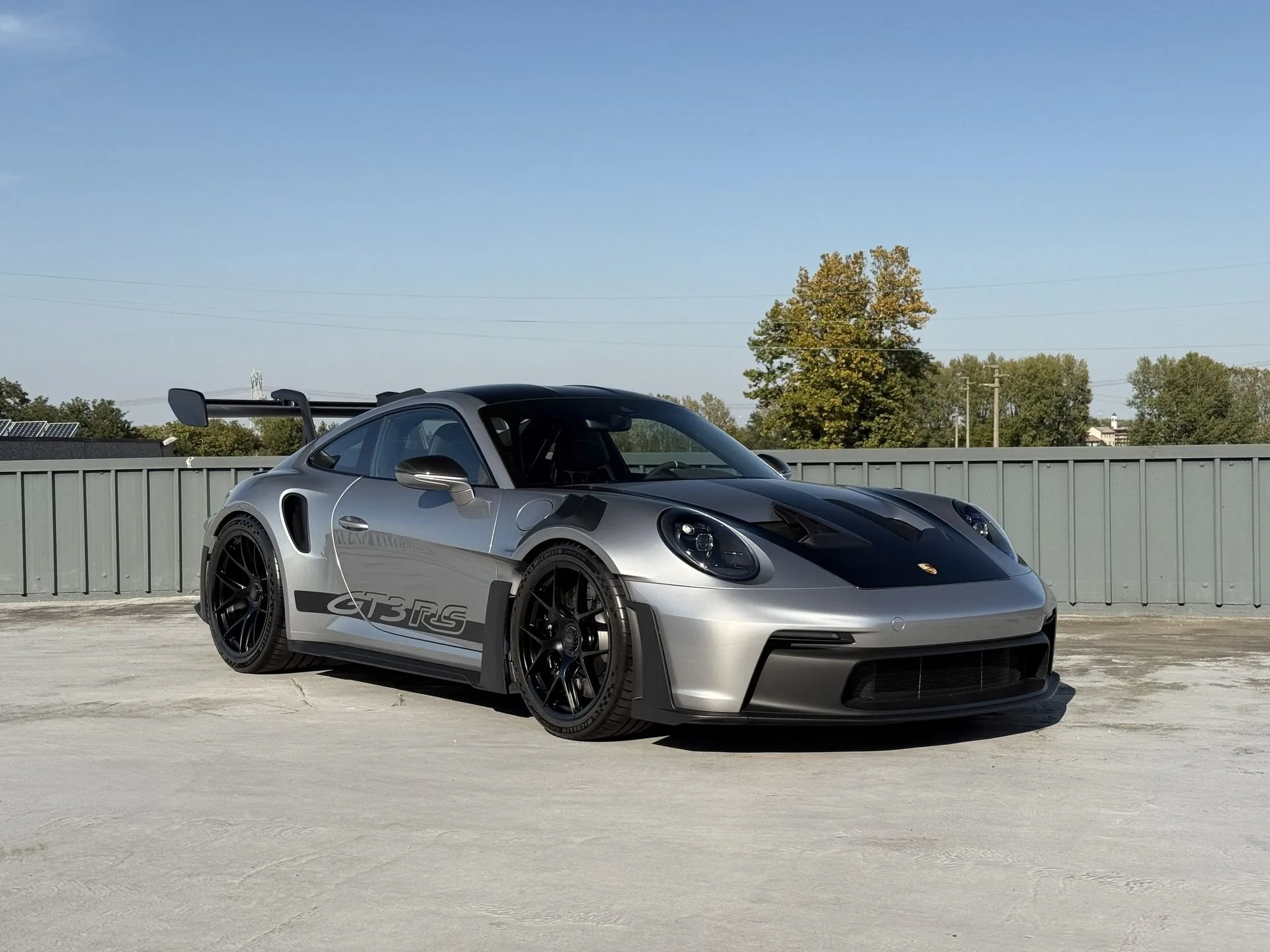 2023 Porsche 911 GT3 RS proposta da un concessionario specializzato a Zibido San Giacomo, Italia, foto principale