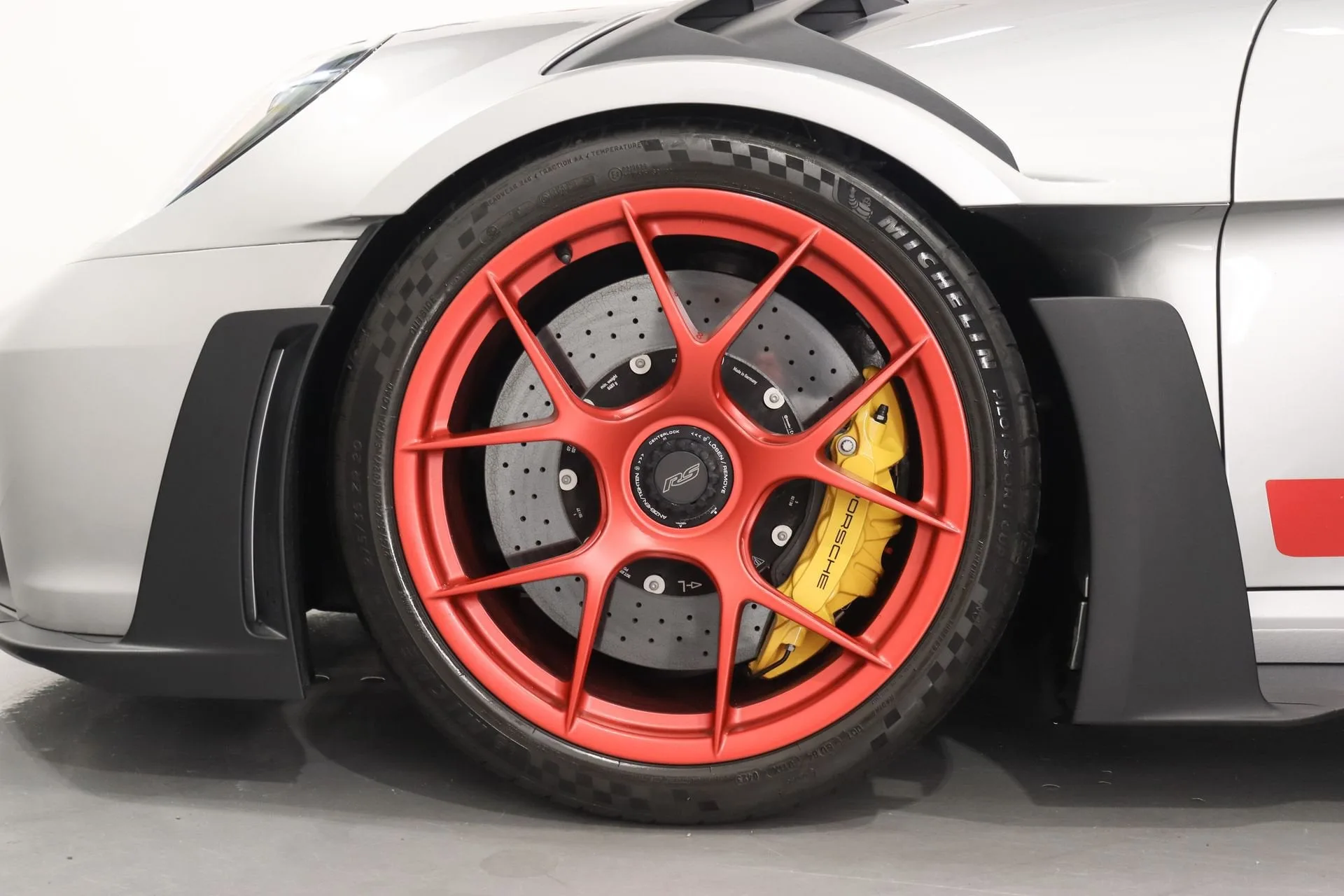 2023 Porsche 911 GT3 RS Weissach, 7/13