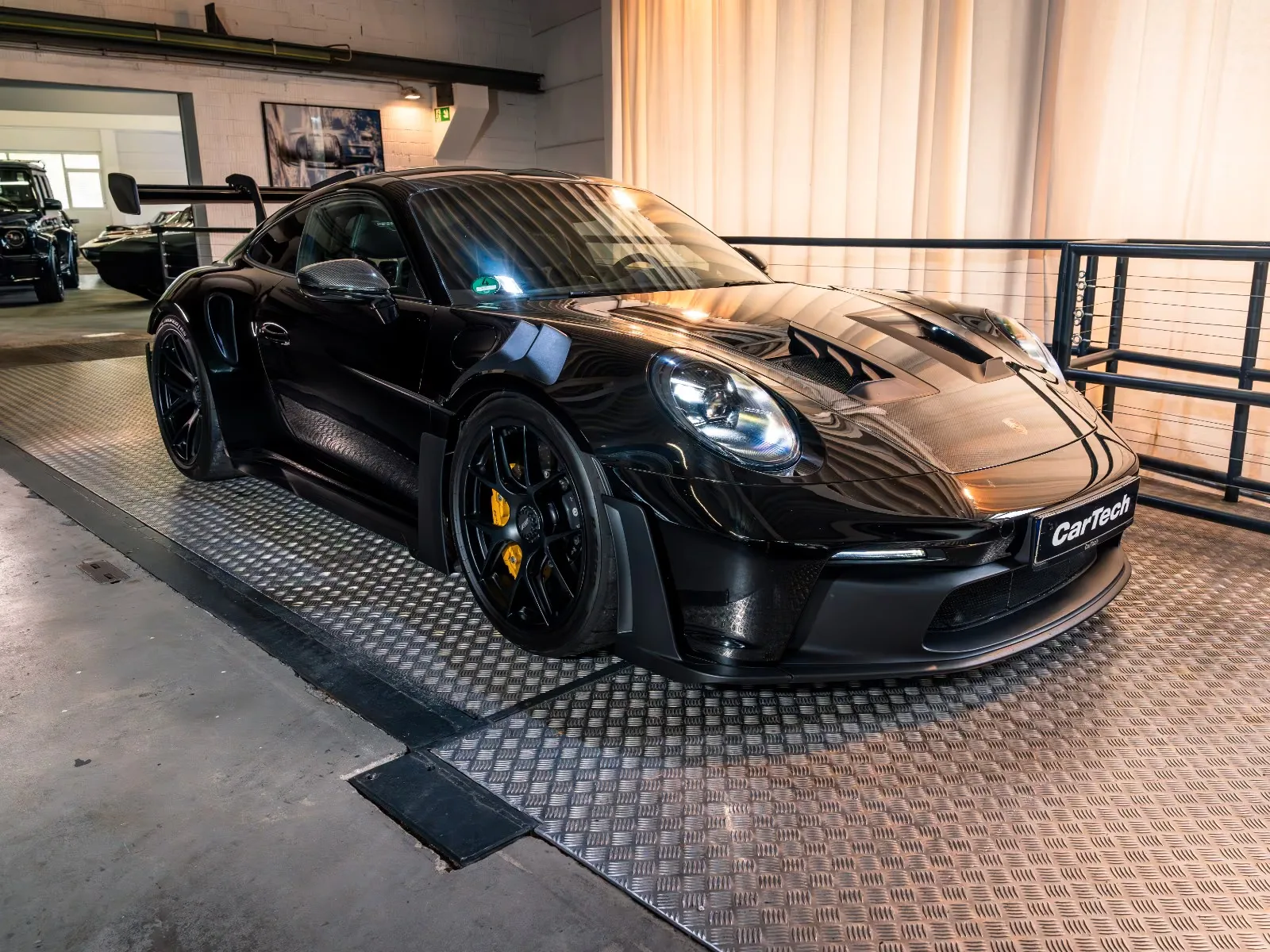 2023 Porsche 911 GT3 RS Weissach offered by a specialist dealer in Ismaning, Germany, main photo