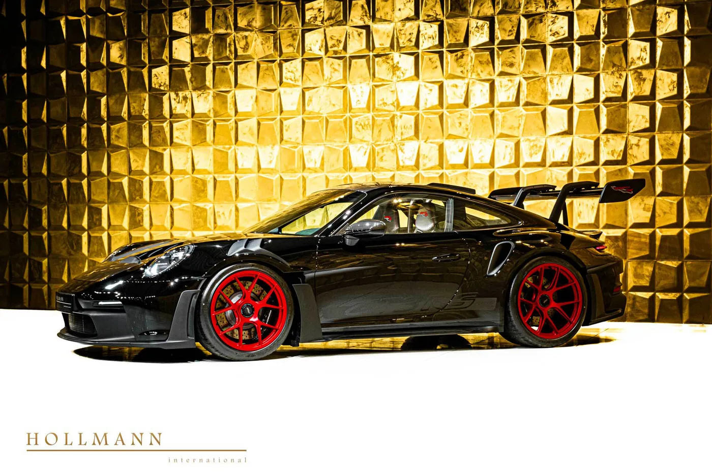 2023 Porsche 911 GT3 RS proposée par un concessionnaire spécialisé à Stuhr, Allemagne, photo 2 sur 25