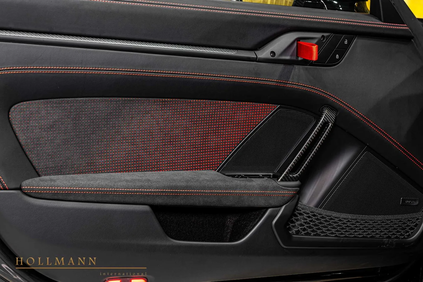 2023 Porsche 911 GT3 RS proposée par un concessionnaire spécialisé à Stuhr, Allemagne, photo 11 sur 25