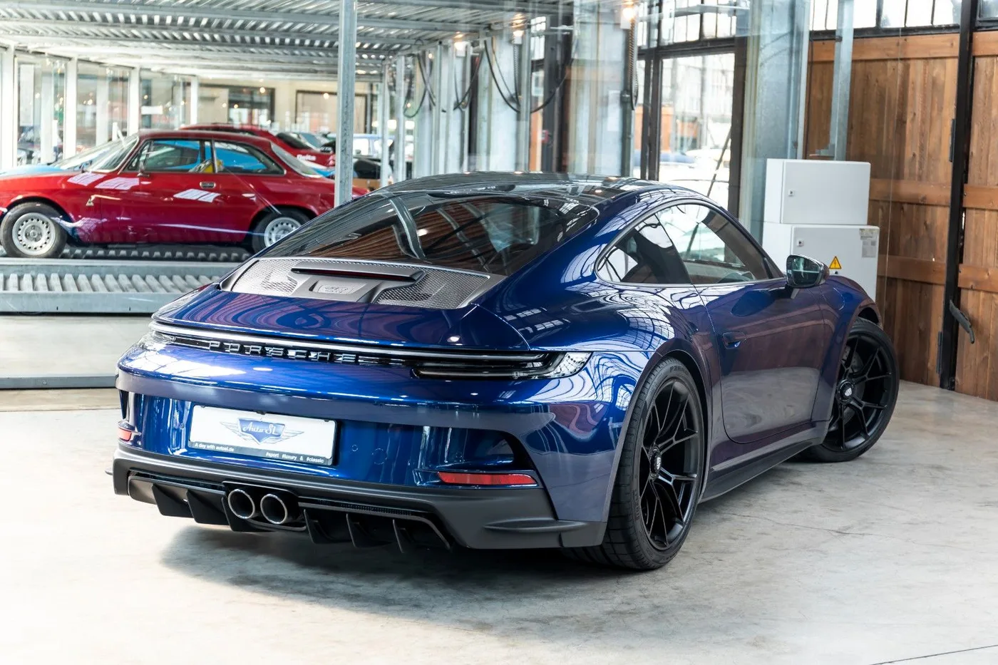 2023 Porsche 911 GT3 Touring offered by a specialist dealer in Neuss, Germany, photo 6 of 10