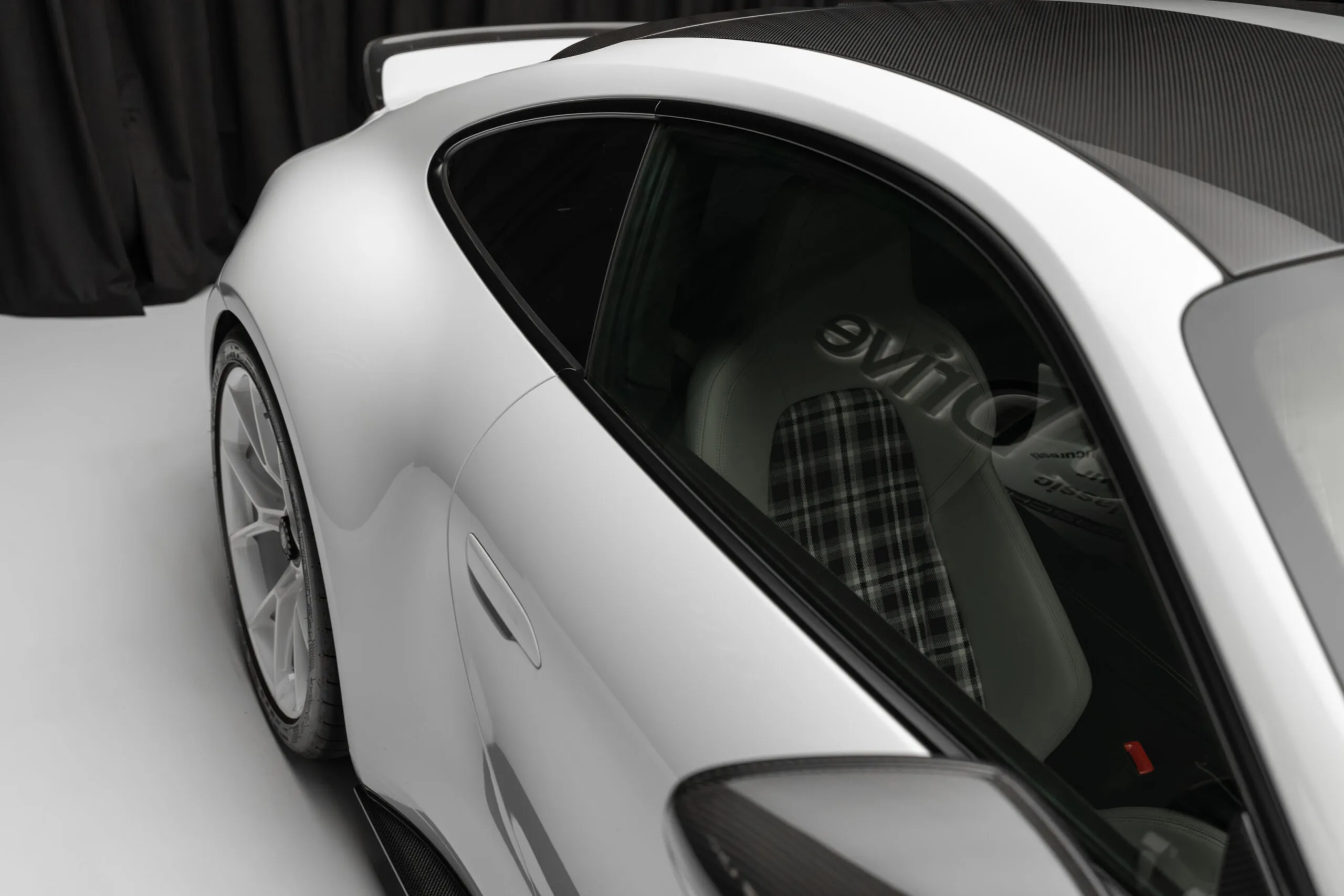2023 Porsche 911 GT3 Touring TechArt, 3/30