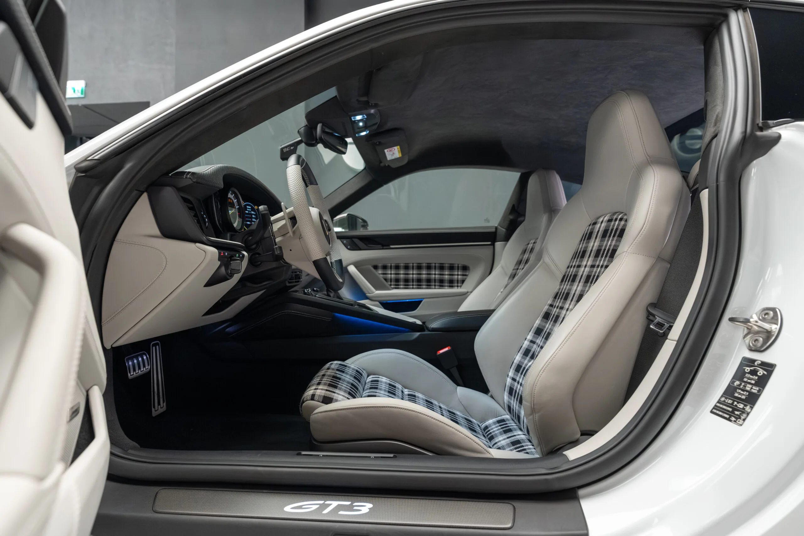 2023 Porsche 911 GT3 Touring TechArt, 16/30